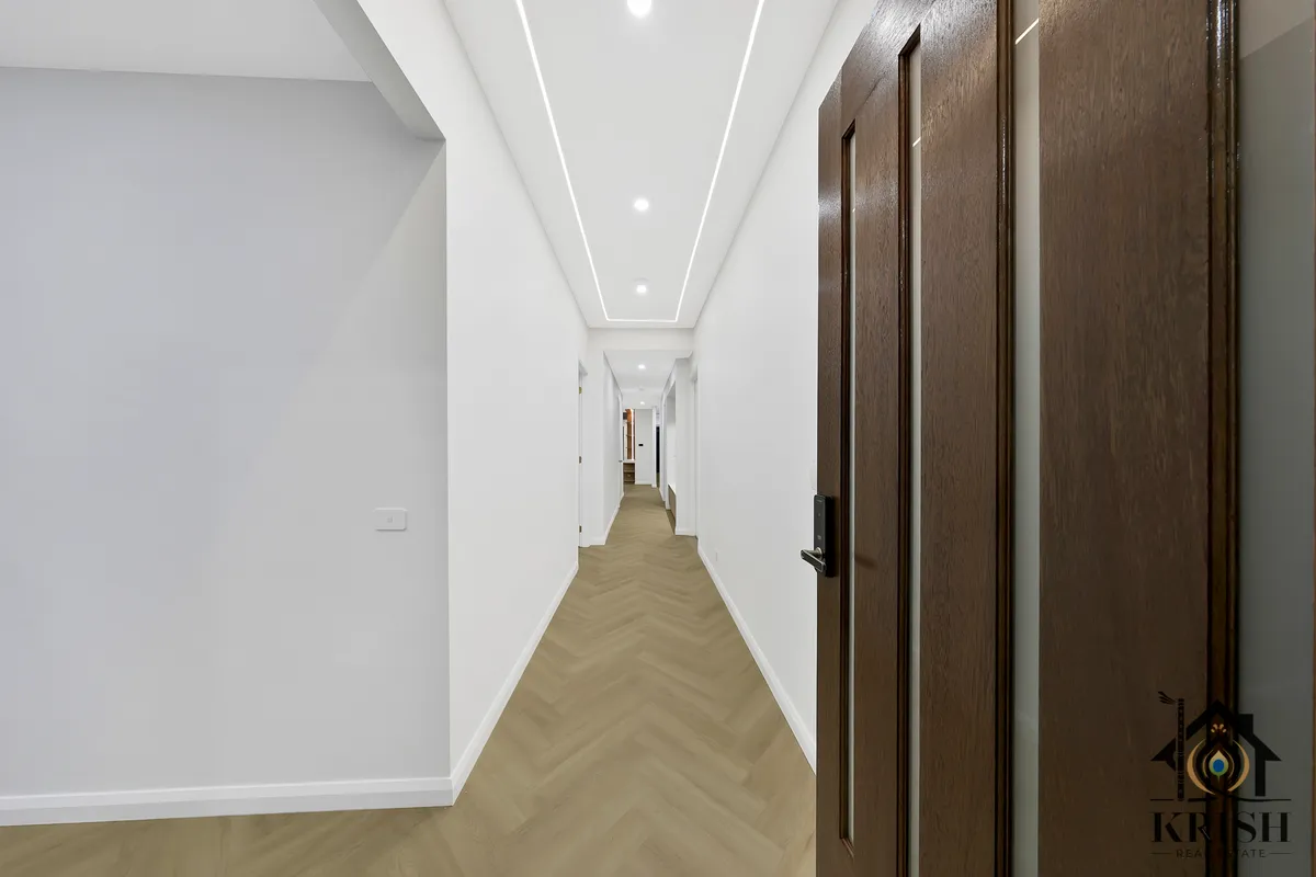 Wollert VIC 3750 — property photograph 2