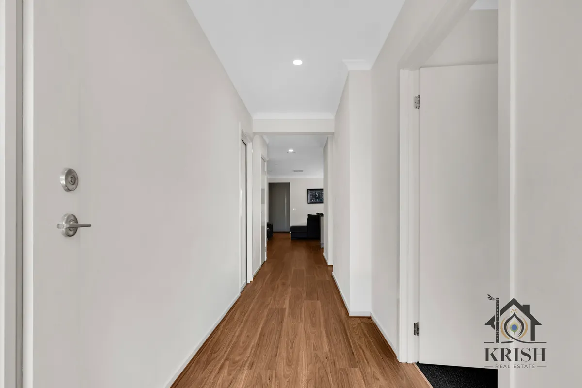 58 Hardwood Grove, Donnybrook VIC 3064 — property photograph 2